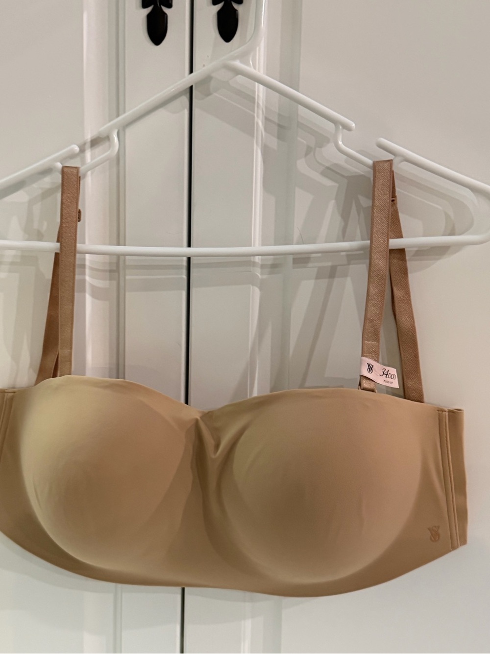 Victoria's Secret Convertible Strapless Bra in Nude Tan